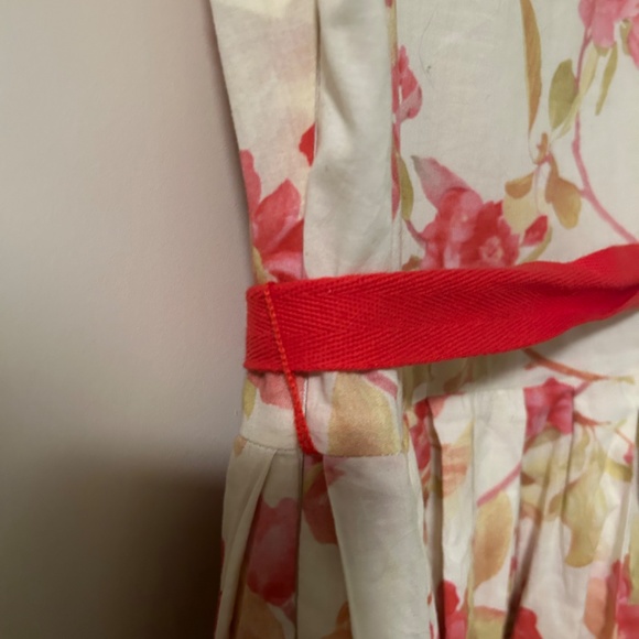 Taylor Short Floral Dress (size 8) - Picture 4 of 5